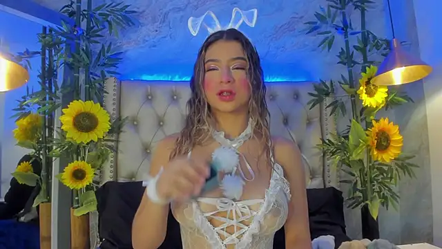 Snapshot of LittleeJaz chatting on October 16, 2025, 2:09 am LittleeJaz online show from October 16, 2025, 2:09 am