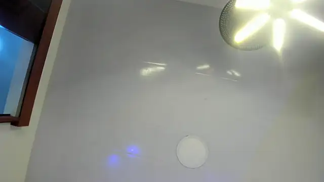 LittleeJaz online show from March 21, 2026, 8:19 am