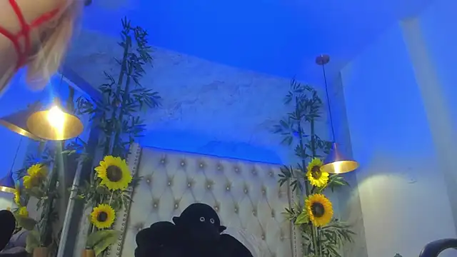 Snapshot of LittleeJaz chatting on October 9, 2025, 3:51 am LittleeJaz online show from October 9, 2025, 3:51 am