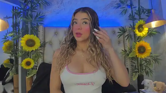 Snapshot of LittleeJaz chatting on October 14, 2025, 1:39 am LittleeJaz online show from October 14, 2025, 1:39 am