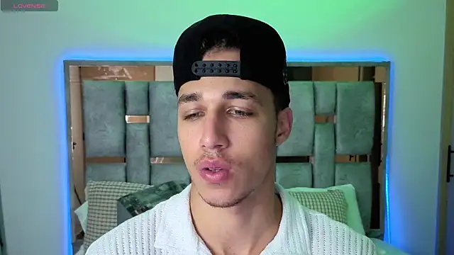 Snapshot of orionblaze69_ chatting on October 19, 2025, 8:17 am orionblaze69  online show from October 19, 2025, 8:17 am