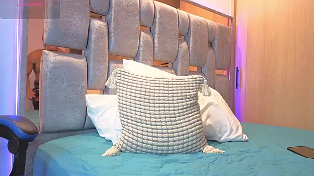 orionblaze69  online show from November 10, 2025, 12:59 am