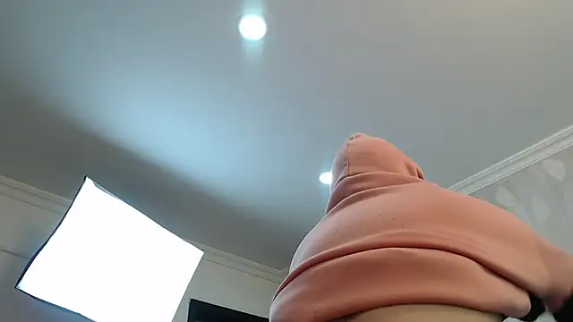 elamurray online show from October 17, 2025, 11:12 am