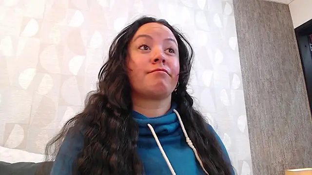 elamurray online show from October 3, 2025, 11:12 am