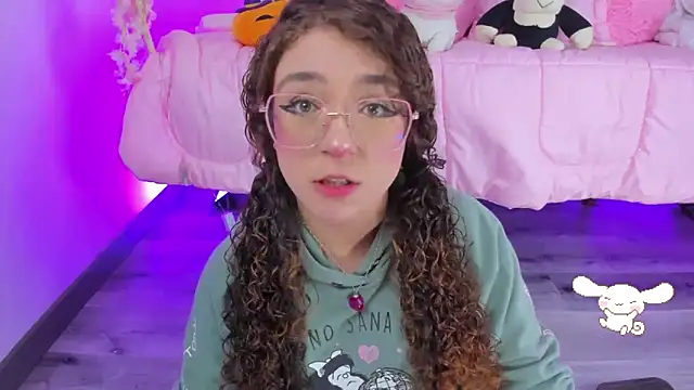 hannacutegod online show from October 3, 2025, 6:15 am