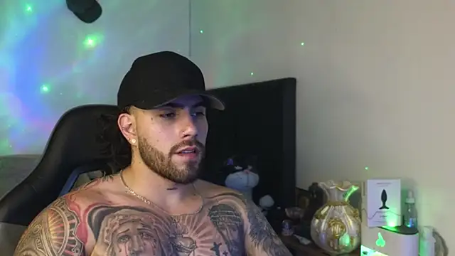 Ades Lowe online show from March 25, 2026, 7:08 am