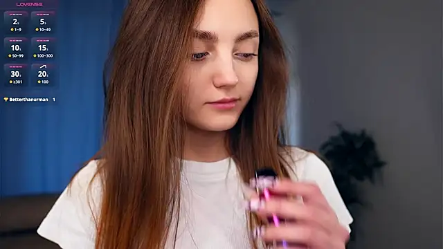 Snapshot of LoraDavi chatting on September 24, 2025, 7:26 am LoraDavi online show from September 24, 2025, 7:26 am