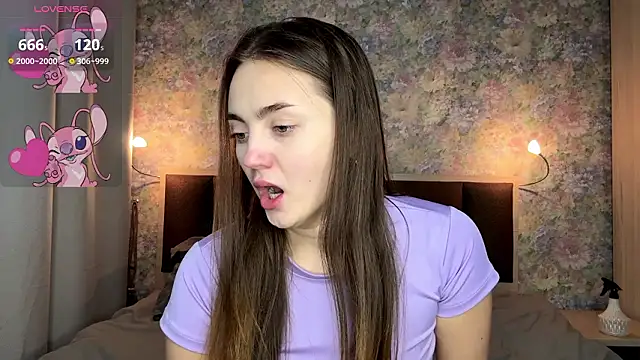 LoraDavi online show from March 14, 2026, 5:24 am