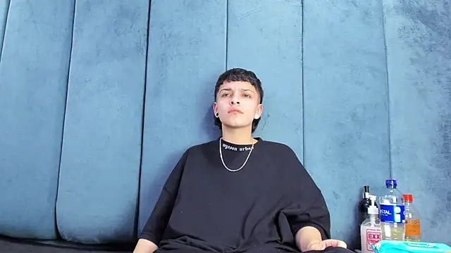 Megan Thompson  online show from March 14, 2026, 2:17 am