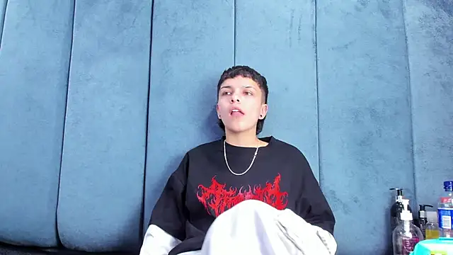 Megan Thompson  online show from March 1, 2026, 2:22 am