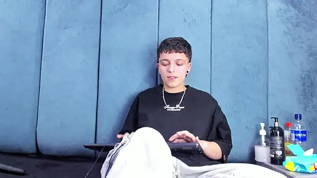 Megan Thompson  online show from March 27, 2026, 8:37 am