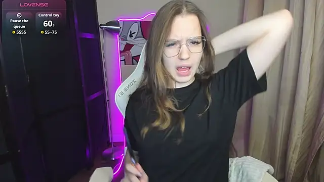 Snapshot of ShalinaMontana chatting on September 30, 2025, 3:18 pm ShalinaMontana online show from September 30, 2025, 3:18 pm