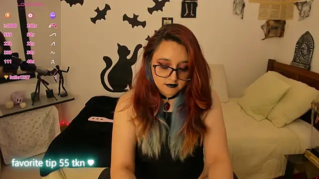 Snapshot of Cherry_blush_ chatting on October 29, 2025, 9:47 pm Cherry blush  online show from October 29, 2025, 9:47 pm