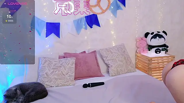 Olivia Kindes online show from October 2, 2025, 5:16 pm