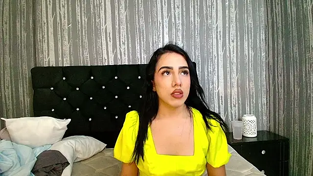 Alicee Moonn online show from May 9, 2026, 7:39 pm