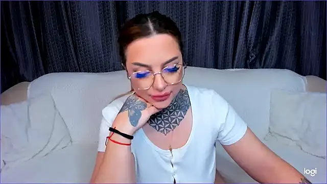 Bom Bon1 online show from November 21, 2025, 3:00 pm