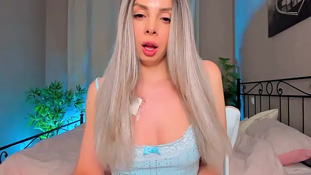 VelvetEliza online show from January 14, 2026, 9:07 pm