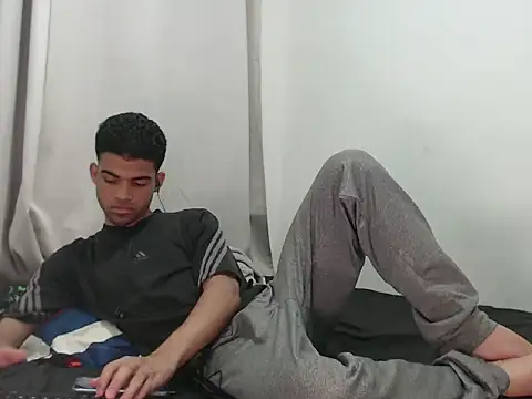 Snapshot of camillo_beischel_ chatting on September 25, 2025, 6:25 pm camillo beischel online show from September 25, 2025, 6:25 pm