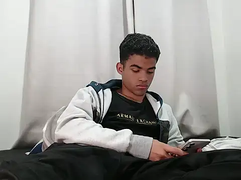 Snapshot of camillo_beischel_ chatting on October 23, 2025, 7:01 pm camillo beischel online show from October 23, 2025, 7:01 pm