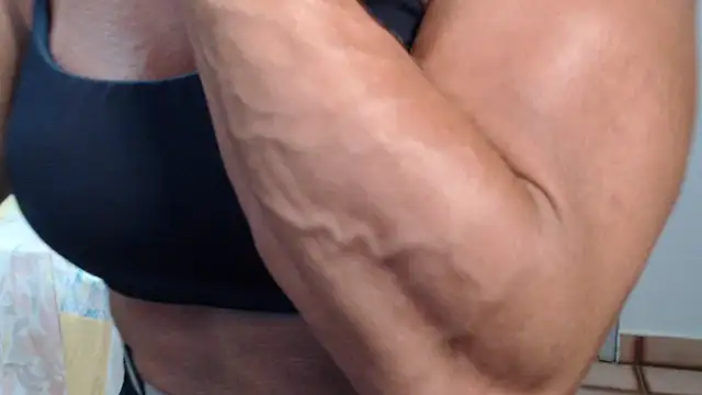 Stronggsexy online show from January 18, 2026, 8:34 pm