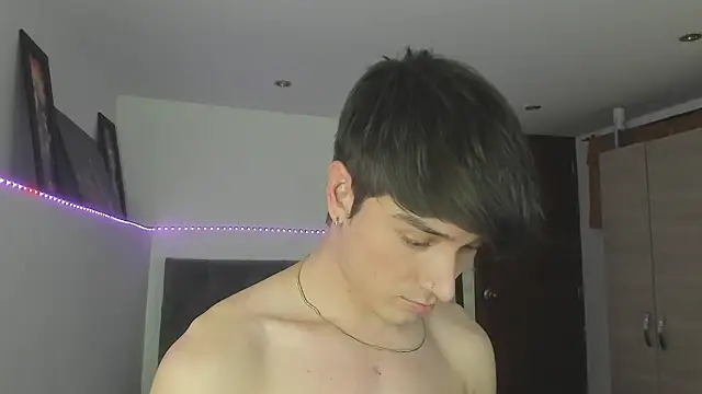 stevve 14 online show from November 23, 2025, 2:43 am