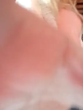 Snapshot of Mariam_Arango chatting on November 22, 2025, 5:50 am Mariam Arango online show from November 22, 2025, 5:50 am