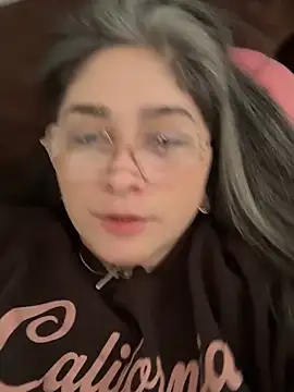 Snapshot of Alix_Valentine chatting on October 8, 2025, 5:24 pm Alix Valentine online show from October 8, 2025, 5:24 pm