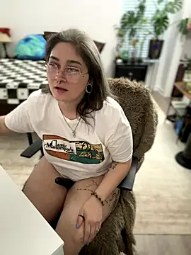 Snapshot of Alix_Valentine chatting on September 25, 2025, 1:11 am Alix Valentine online show from September 25, 2025, 1:11 am