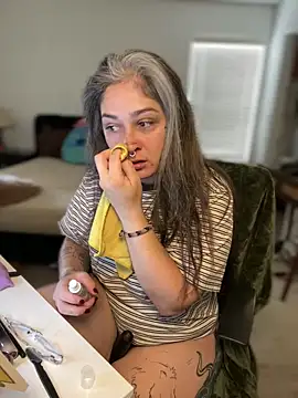 Alix Valentine online show from April 19, 2026, 5:47 pm