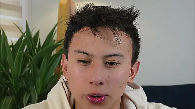 Snapshot of DeusbelliS chatting on October 12, 2025, 8:32 pm DeusbelliS online show from October 12, 2025, 8:32 pm