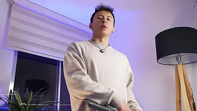 Snapshot of DeusbelliS chatting on September 21, 2025, 4:17 am DeusbelliS online show from September 21, 2025, 4:17 am