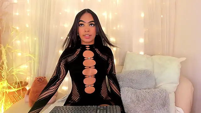 Violett030 online show from December 3, 2025, 3:51 am