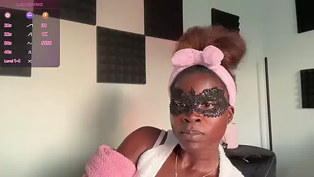 MaskedMuse111 online show from September 11, 2025, 12:21 am