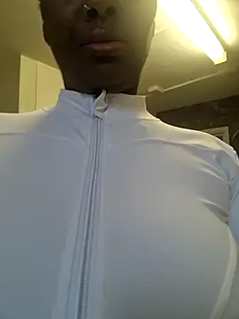 MilkyMarie1 online show from November 18, 2025, 10:29 am