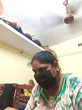 Villageanuty online show from October 12, 2025, 5:03 pm