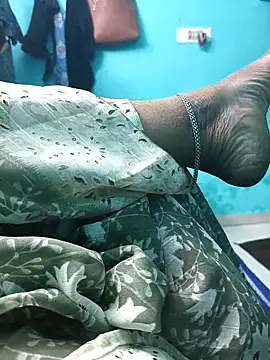 Villageanuty online show from February 10, 2026, 4:11 am