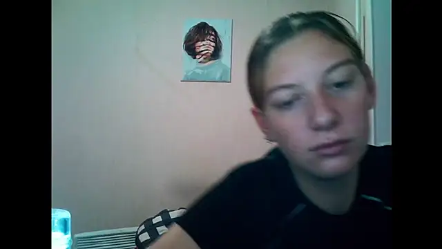 Snapshot of Lily_Ember chatting on September 21, 2025, 7:41 pm Lily Ember online show from September 21, 2025, 7:41 pm