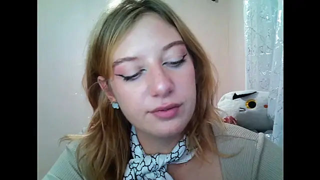 Snapshot of Lily_Ember chatting on September 17, 2025, 4:31 pm Lily Ember online show from September 17, 2025, 4:31 pm