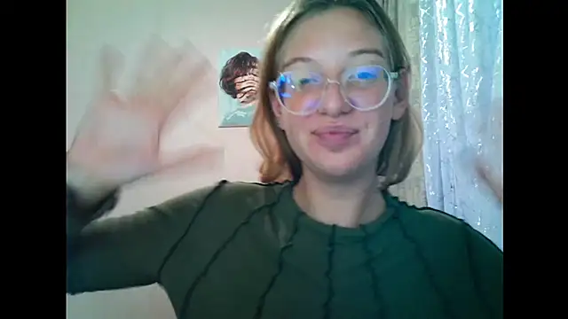 Snapshot of Lily_Ember chatting on September 24, 2025, 3:07 pm Lily Ember online show from September 24, 2025, 3:07 pm