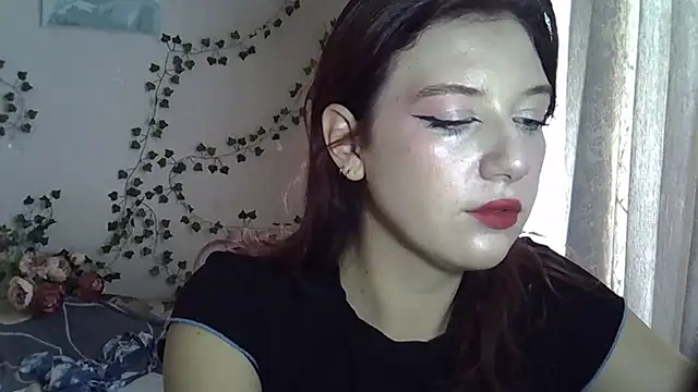 Snapshot of Lily_Ember chatting on October 14, 2025, 10:49 am Lily Ember online show from October 14, 2025, 10:49 am