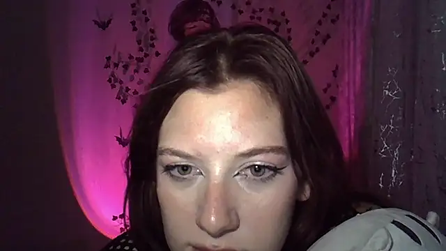 Snapshot of Lily_Ember chatting on October 24, 2025, 10:53 pm Lily Ember online show from October 24, 2025, 10:53 pm