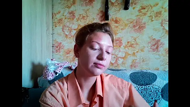 Snapshot of Lily_Ember chatting on September 12, 2025, 2:39 pm Lily Ember online show from September 12, 2025, 2:39 pm