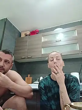 Snapshot of Aly-john1985 chatting on September 28, 2025, 8:21 am Aly-john1985 online show from September 28, 2025, 8:21 am