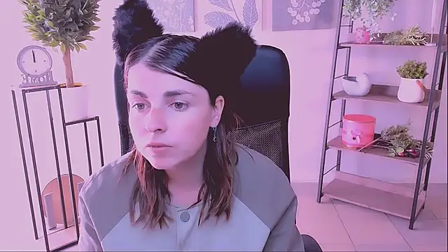 MartaEdams online show from September 23, 2025, 6:09 am