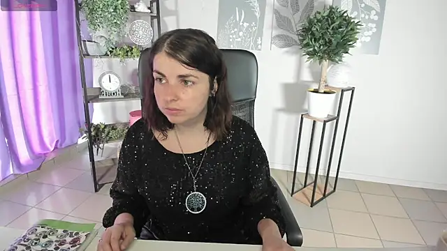 MartaEdams online show from June 15, 2026, 5:07 am