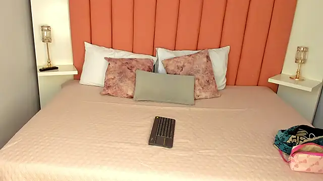 SamayRyann online show from April 2, 2026, 2:13 pm