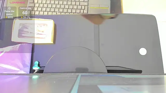 SamayRyann online show from November 21, 2025, 7:57 pm