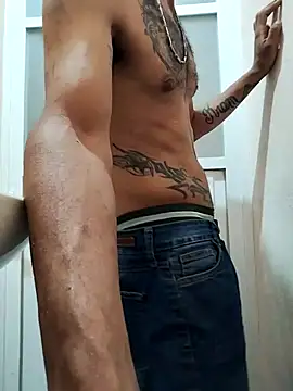 Snapshot of wolfsexmxn chatting on September 14, 2025, 6:19 pm wolfsexmxn online show from September 14, 2025, 6:19 pm