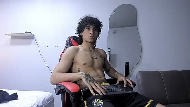 JackesTaylor online show from December 21, 2025, 4:58 am