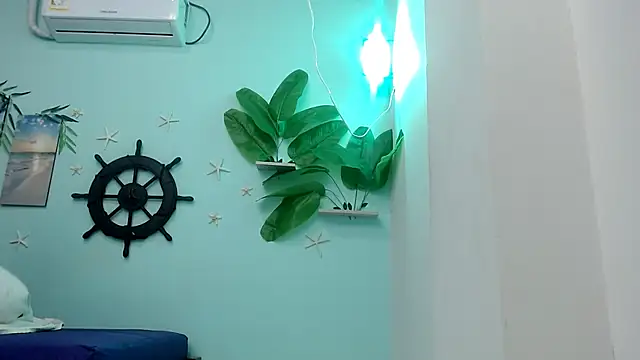 eladyrous98 online show from November 21, 2025, 7:29 am